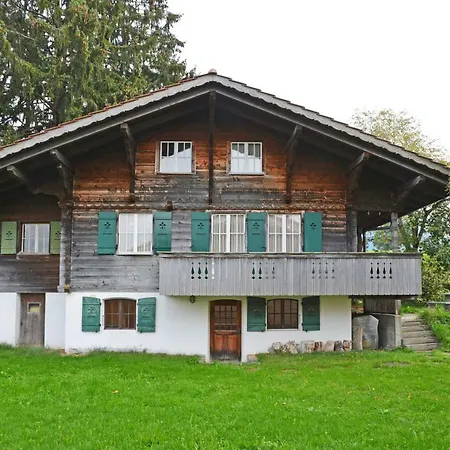 Traditionelles Chalet Schaermtanne - Griwa Rent Ag Horská chata