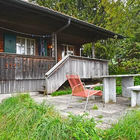 Traditionelles Chalet Schaermtanne - Griwa Rent Ag