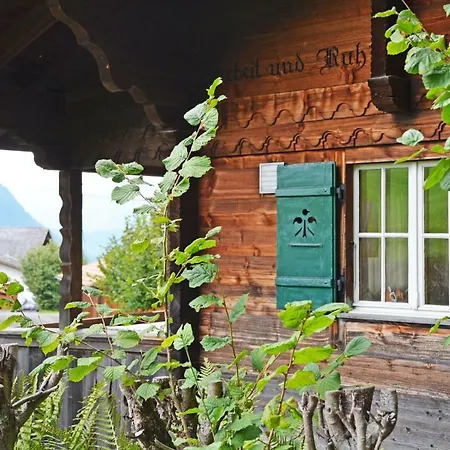 Traditionelles Chalet Schaermtanne - Griwa Rent Ag 샬레