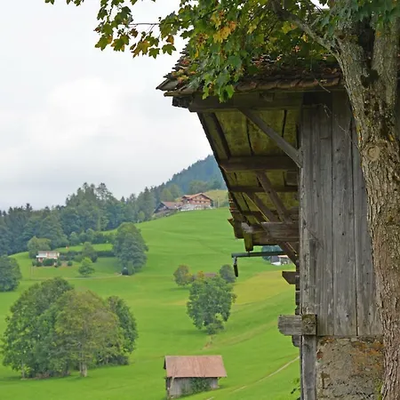 Traditionelles Chalet Schaermtanne - Griwa Rent Ag *
